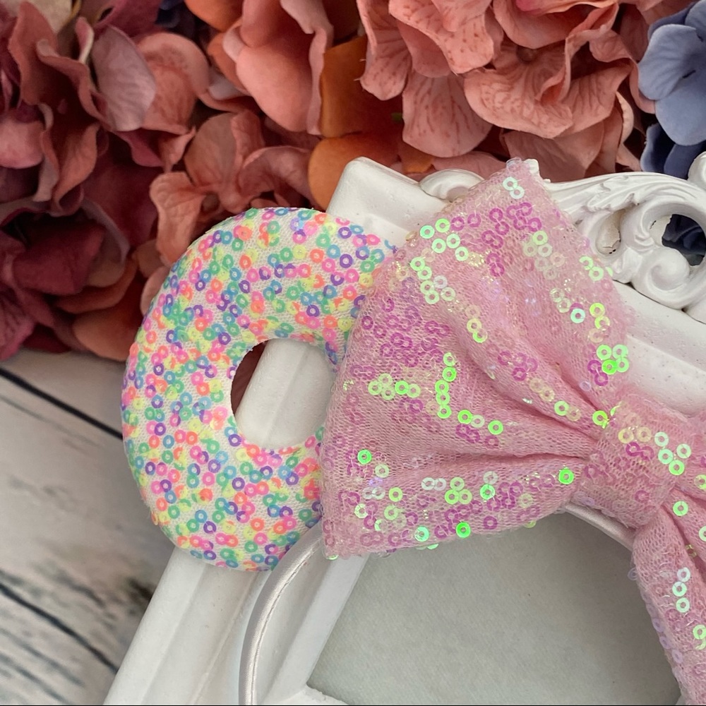 Minnie Mouse Sequin Sprinkle Donut Headband w/ Bow - Picture 3 of 11